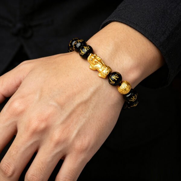 生成电商主图 Feng Shui Black Obsidian Wealth Bracelet