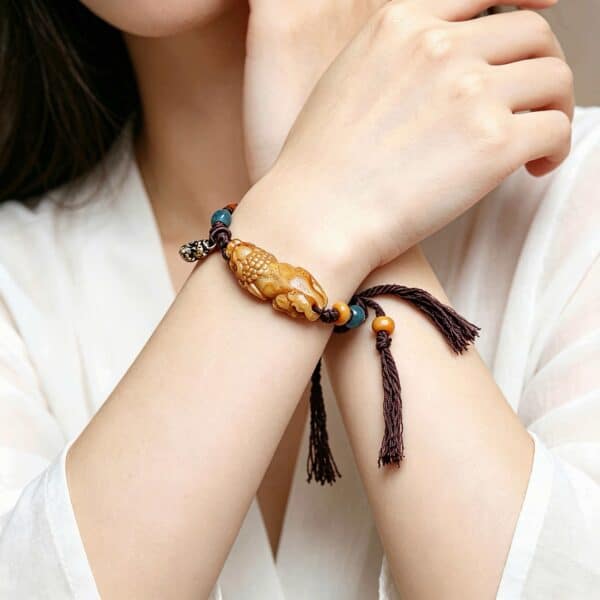 Hand-Carved Tibetan Bone PiXiu Adjustable Bracelet