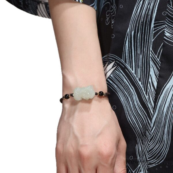 O1CN0162fHL41cn0OWB2QgL_!!2220327283644-0-cib The Harmony Guardian: Nephrite Jade & Red String Bracelet