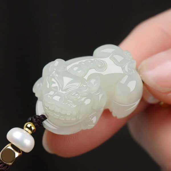 O1CN01GLPYzO1cn0OWFyn9F_!!2220327283644-0-cib The Harmony Guardian: Nephrite Jade & Red String Bracelet