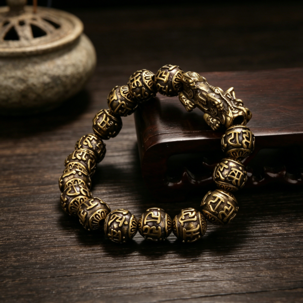 The Fortune Guardian: Vintage Brass PiXiu & Six True Words Mantra Beaded Bracelet