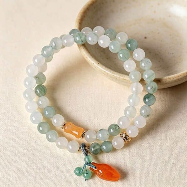主图2 The Mountain Calm: Natural Tianshan Green Jade Beaded Bracelet