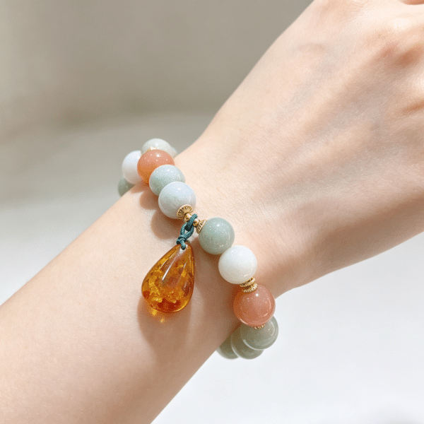 The Calm Glow: Multi-Tone Agate & Natural Amber Teardrop Bracelet