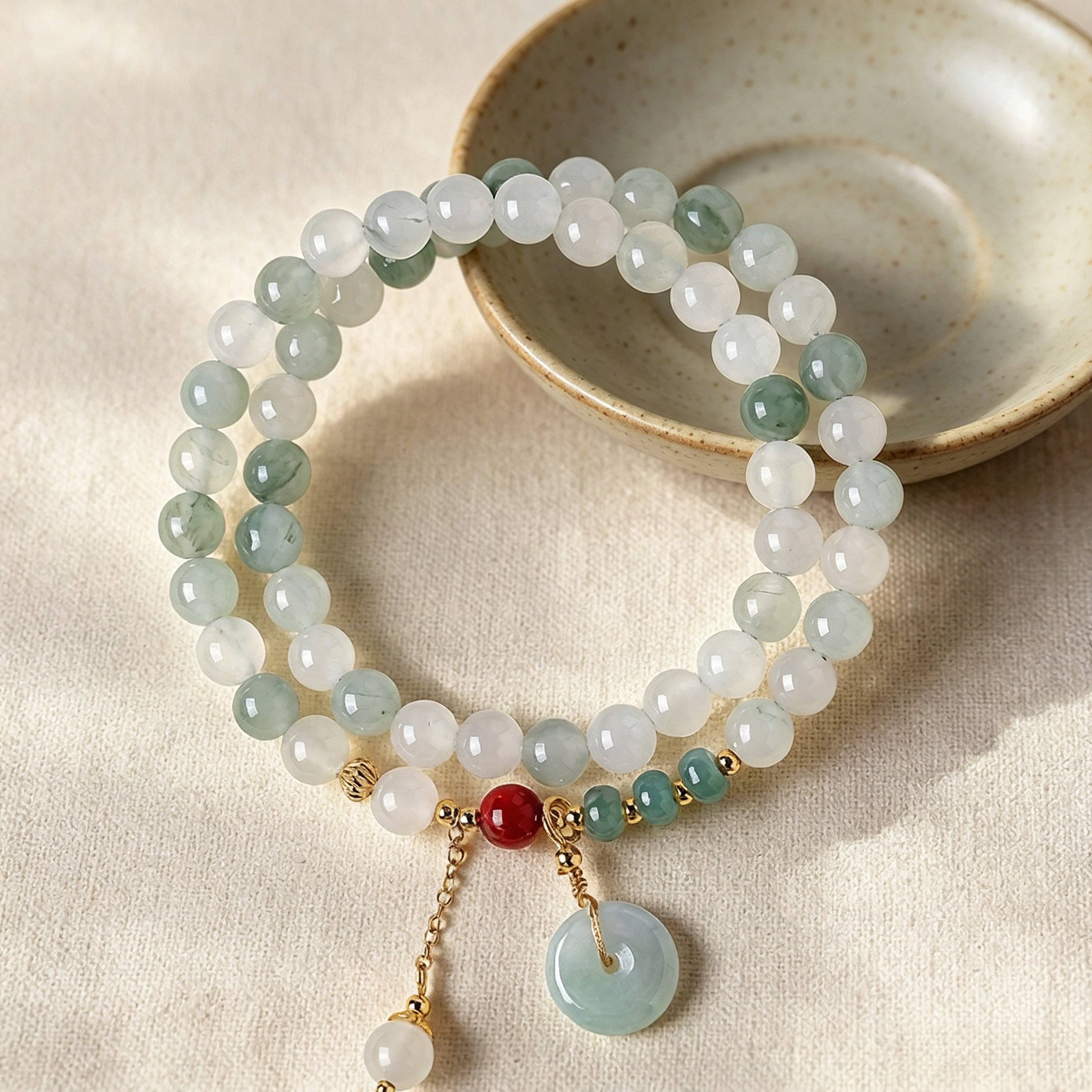 主图4 The Mountain Calm: Natural Tianshan Green Jade Beaded Bracelet