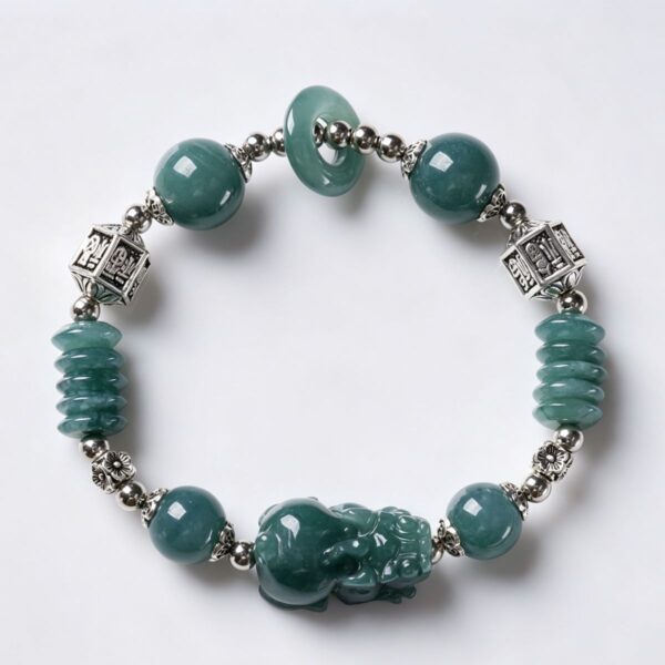主图1 Wealth Guardian Pixiu Green Jadeite Bracelet