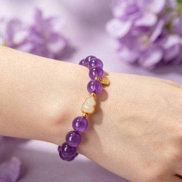 Symbols of Prosperity & Serenity: Amethyst & Hetian Jade Gourd Bracelet