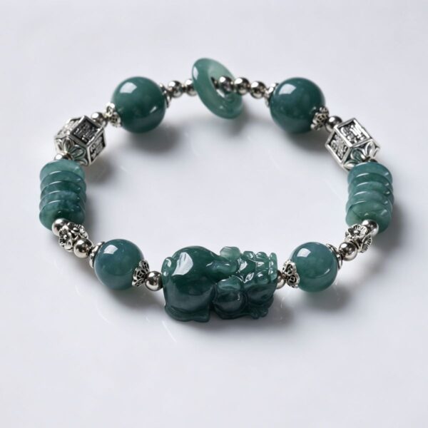 主图3 Wealth Guardian Pixiu Green Jadeite Bracelet