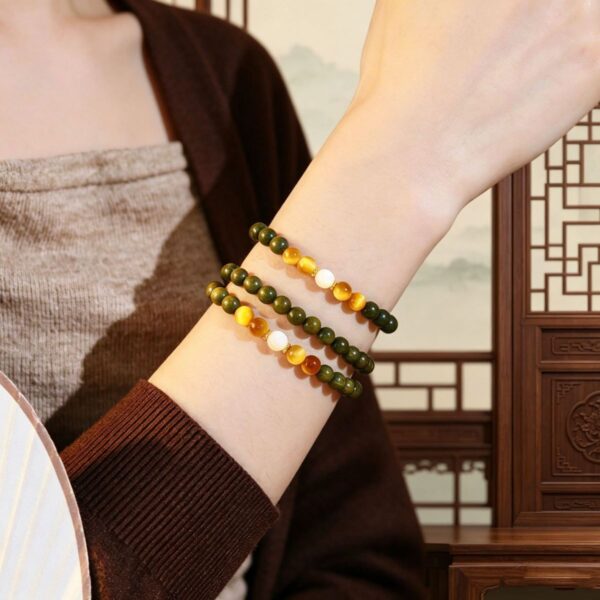 主图4-1 The Calm Grove: Green Sandalwood Meditation Bracelet
